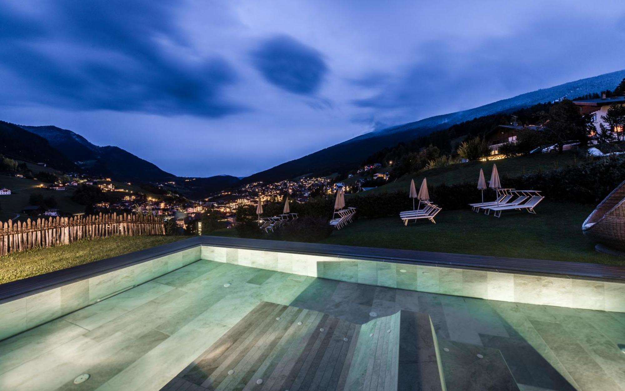 Alpenheim Charming & Spa Hotel 오르띠세이 외부 사진
